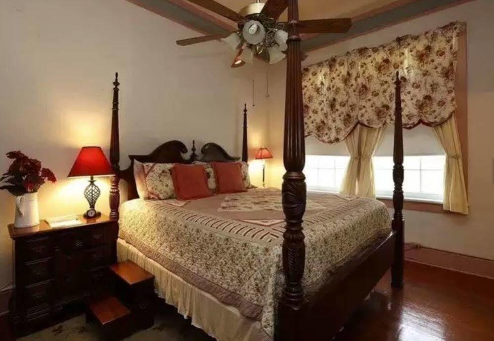 Old Castillo Bed And Breakfast Saint Martinville Exterior foto